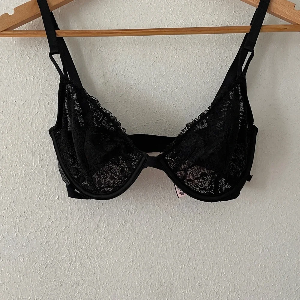 Victoria’s Secret Lace Bra Unlined Demi Underwire Non Padded Bra Black